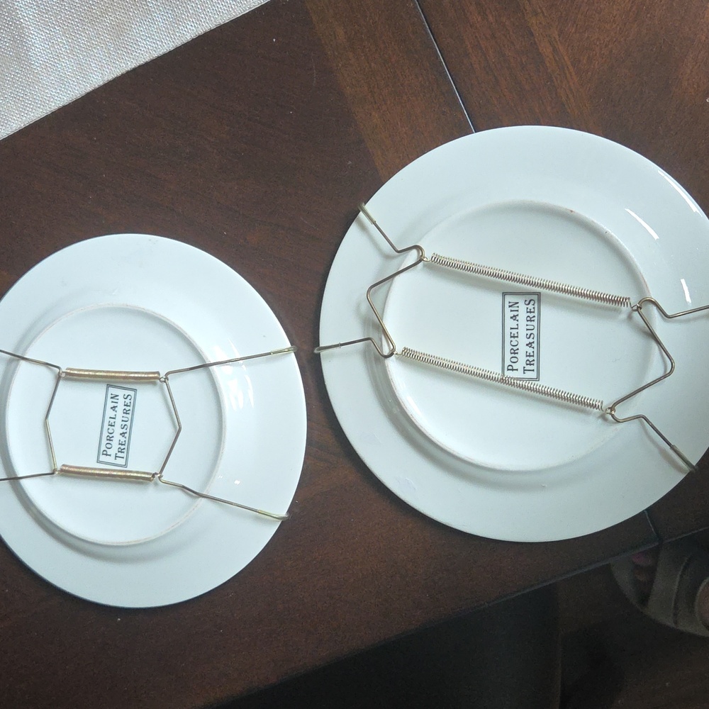 Vintage chair plates - Picture 6 of 7